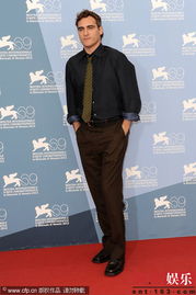 光影盛宴下的赞歌 竞赛片发布会上的导演与制片人